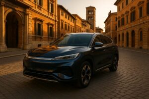 Auto cinese elettrica in noleggio a lungo termine su strada italiana nel 2025