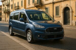 Ford Tourneo Connect usato in noleggio a lungo termine su strada italiana
