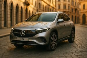 Mercedes EQA usata in noleggio a lungo termine su strada italiana, guida tecnica NLT